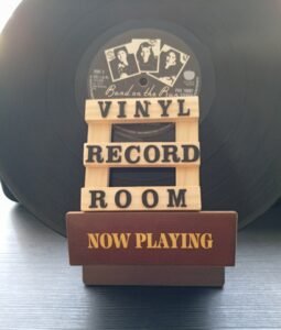 record room pose